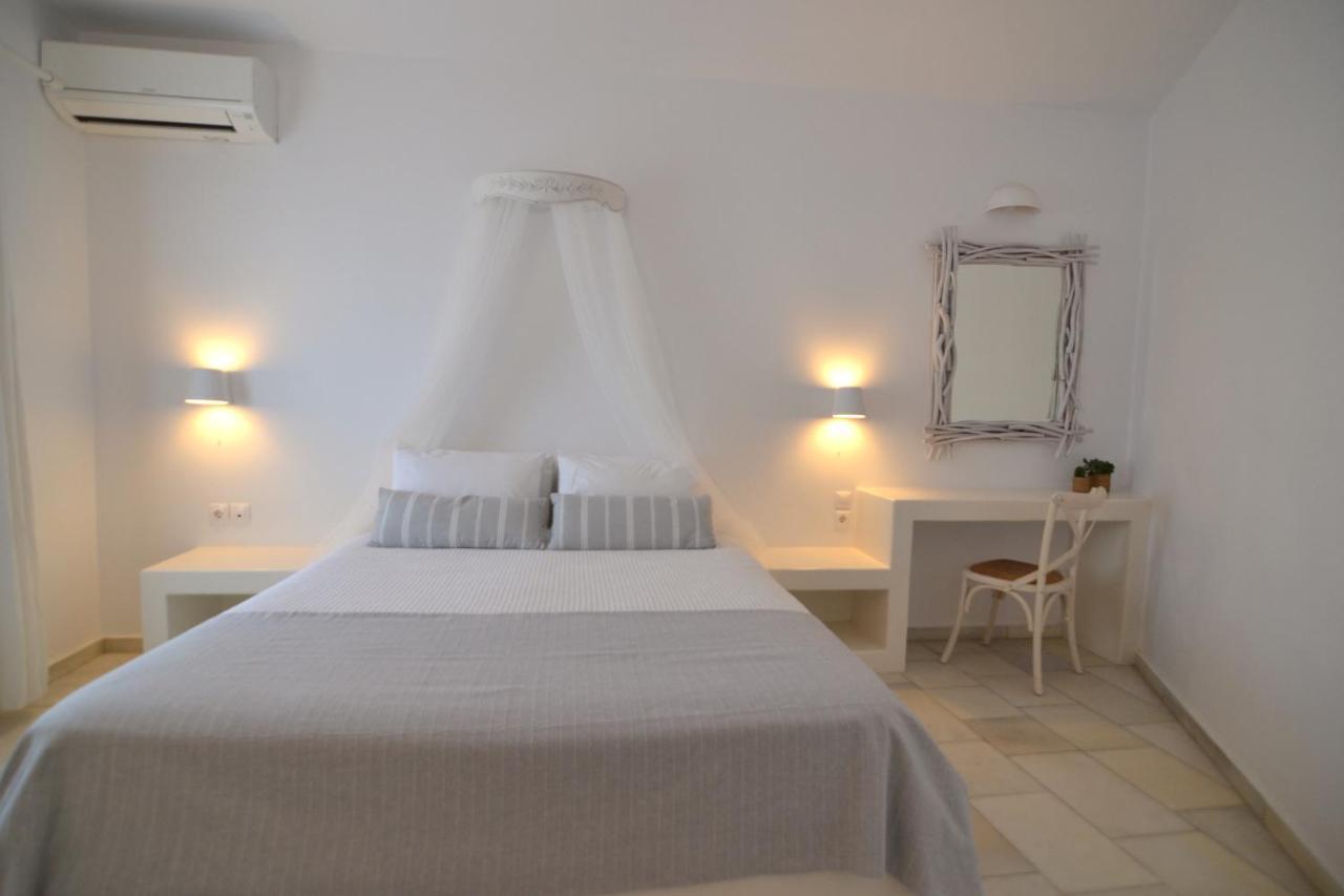 Artemis Hotel Antiparos Buitenkant foto